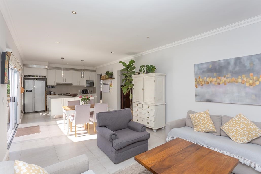 2 Bedroom Property for Sale in Parklands North Western Cape